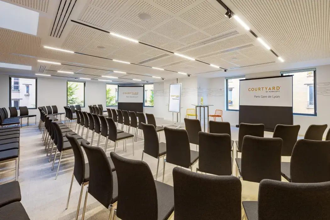 Courtyard by Marriott Paris Gare de Lyon 6