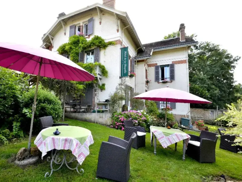 Hôtel de La Chapelle 2