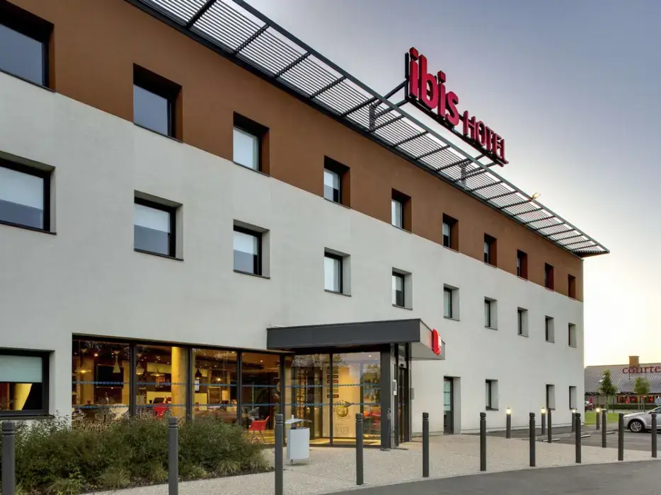 Ibis Montceau-les-Mines
