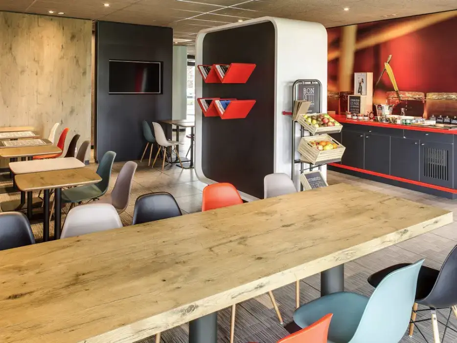 Ibis Montceau-les-Mines 5