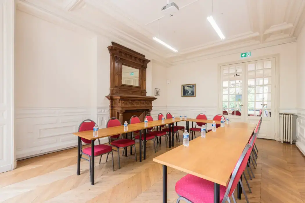Espace IESF Paris 8 8
