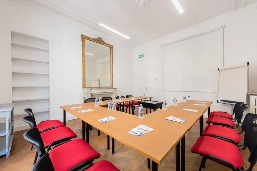 Espace IESF Paris 8 10