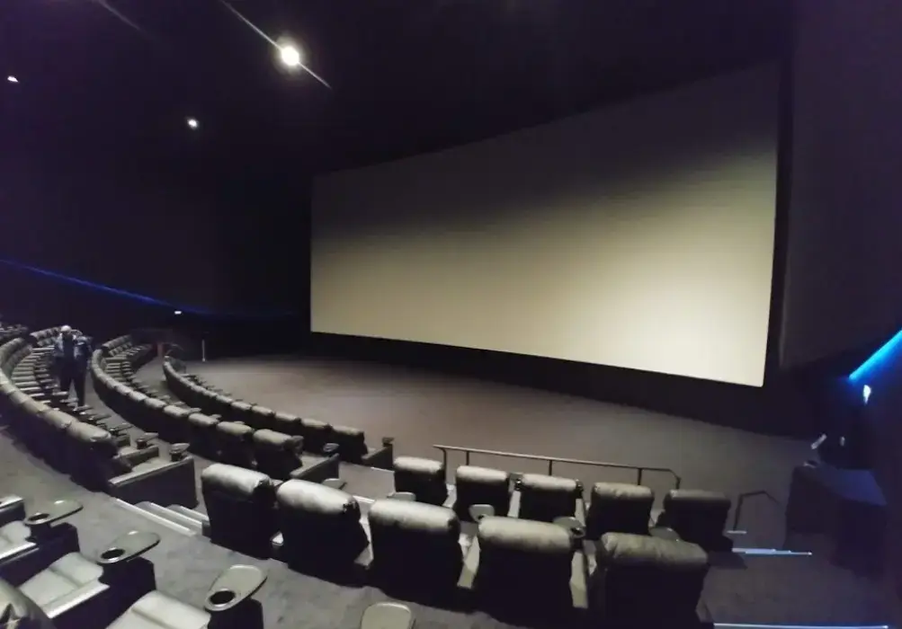 Pathé Belle Epine 2