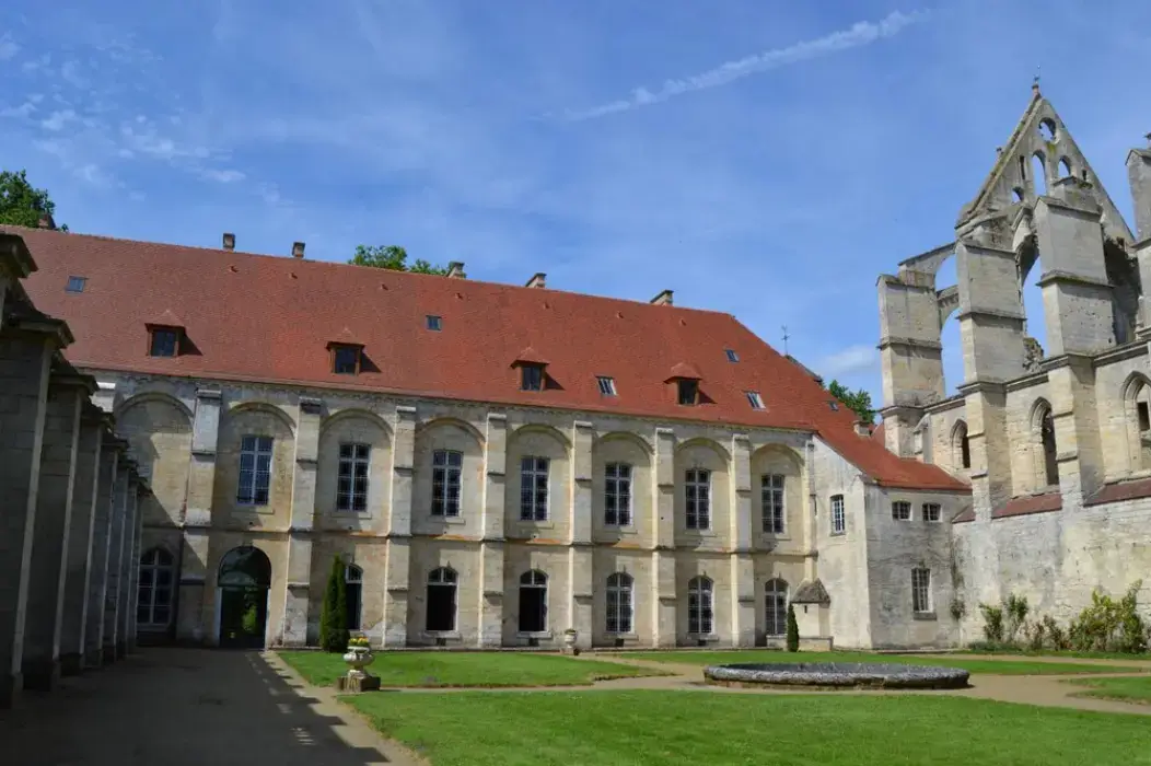 Abbaye de Longpont 5