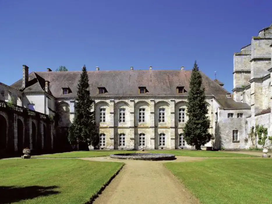 Abbaye de Longpont 11