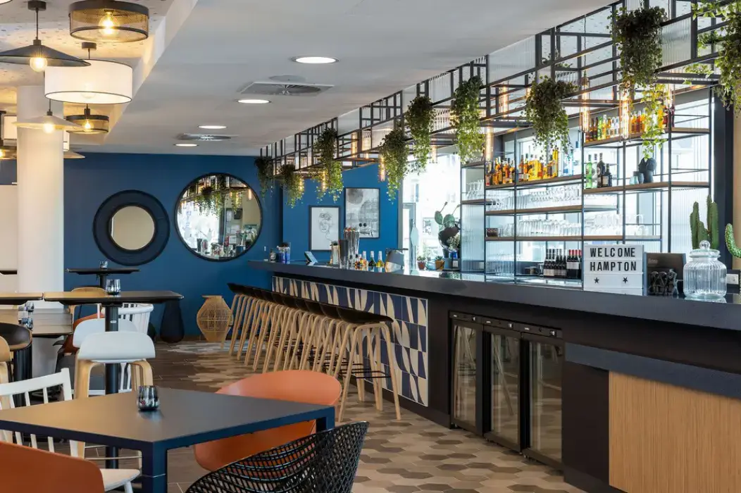Hilton Garden Inn et Hampton by Hilton Tours Centre 16