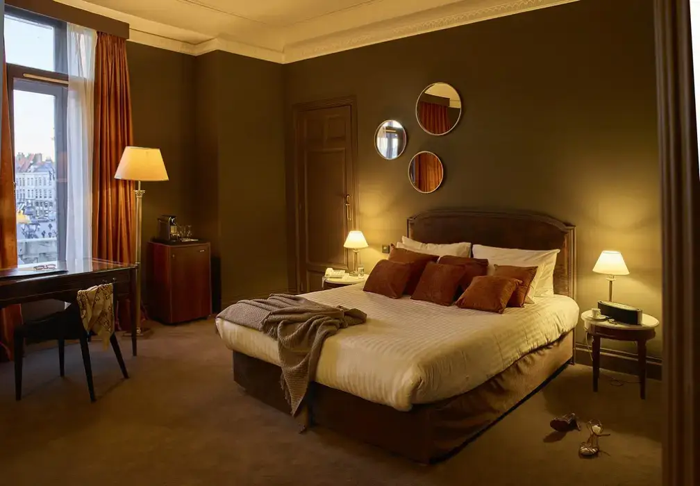 Carlton Hotel 10