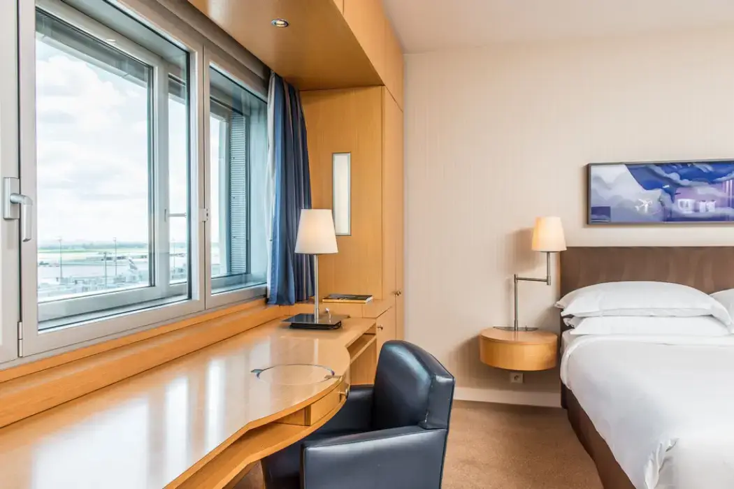Sheraton Paris Airport 8