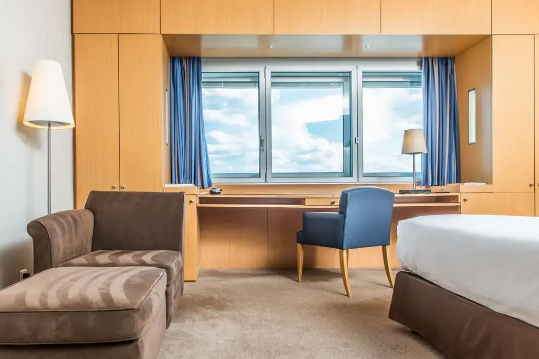 Sheraton Paris Airport 9