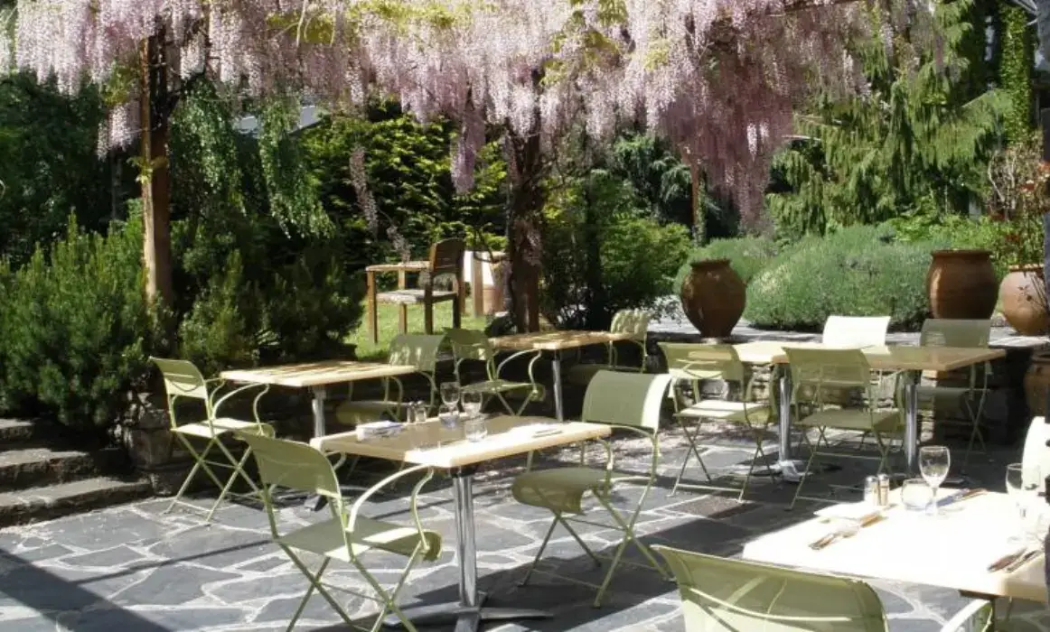 Hôtel Mir - Restaurant La Pergola 4
