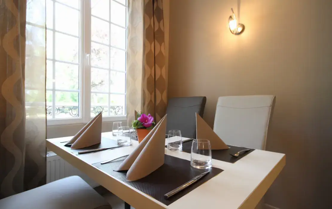Hôtel Les Champs 6