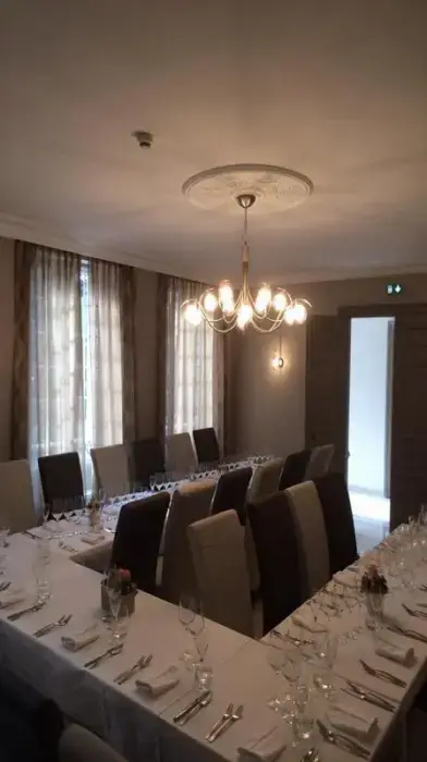 Hôtel Les Champs 11