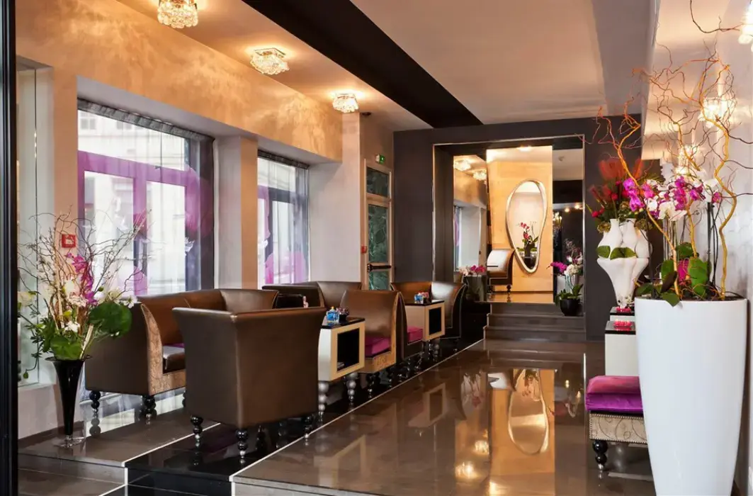 Grand Hotel Saint Michel 10