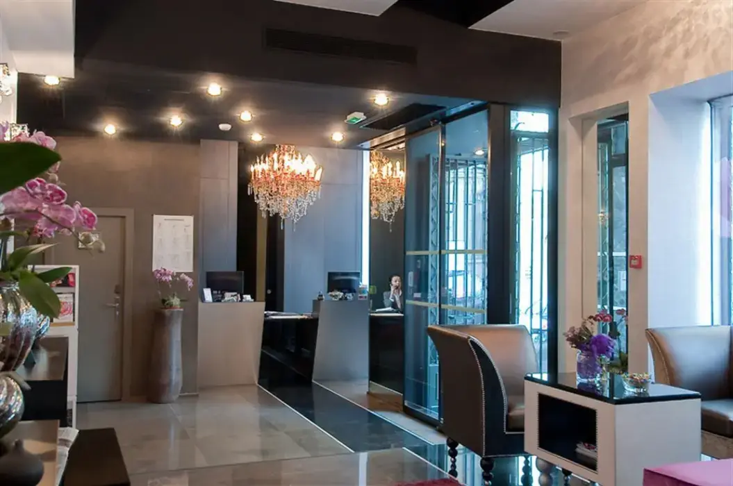 Grand Hotel Saint Michel 11