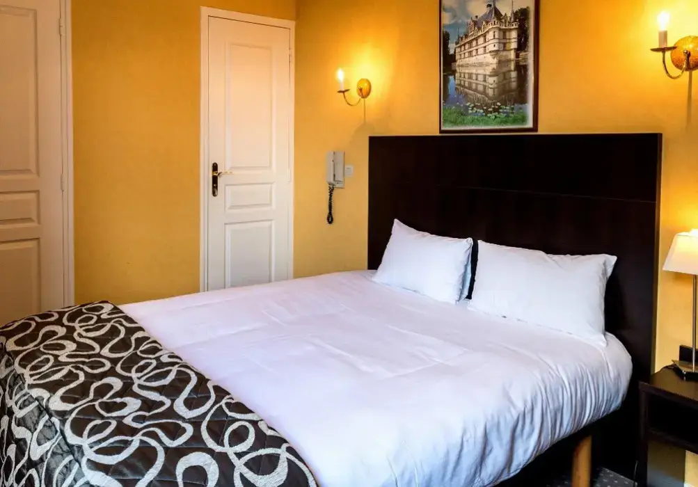 Hôtel des Châteaux 12