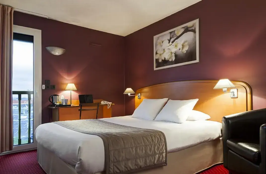 Sky Hotel Goussainville Charles de Gaulle 2