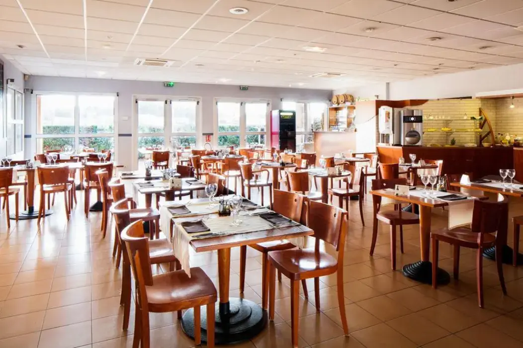 Comfort Hotel Orleans Saran 5