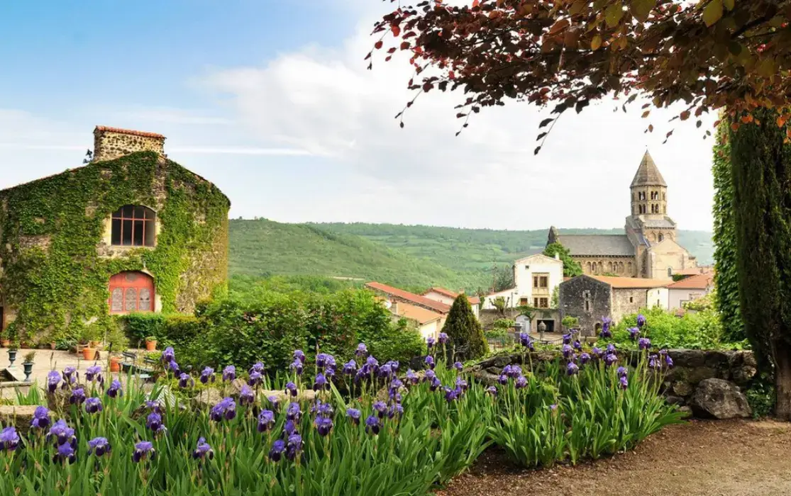 Château Royal de Saint Saturnin 10