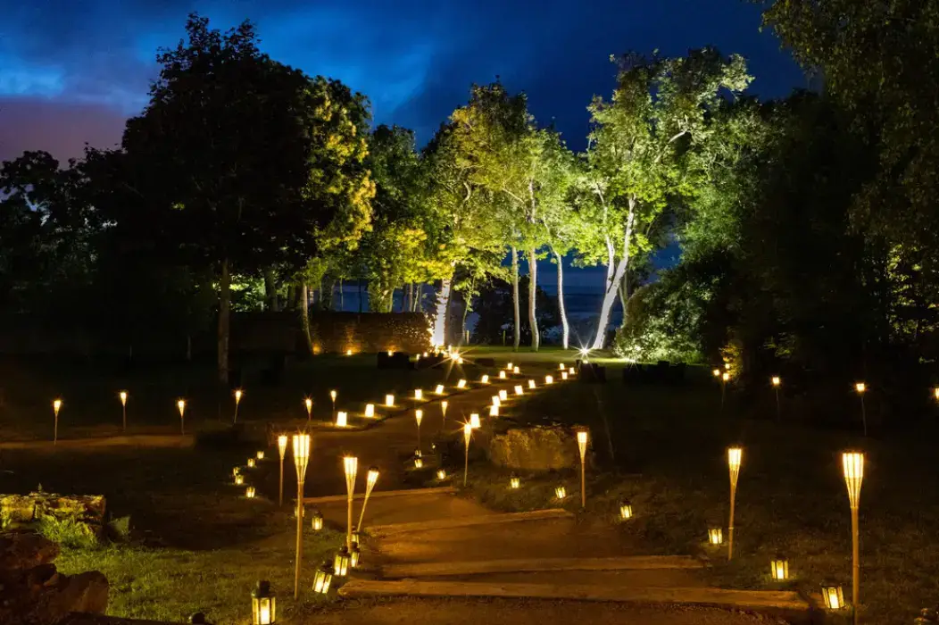 Chateau de Beaussais - Un Jardin sur la Mer 10