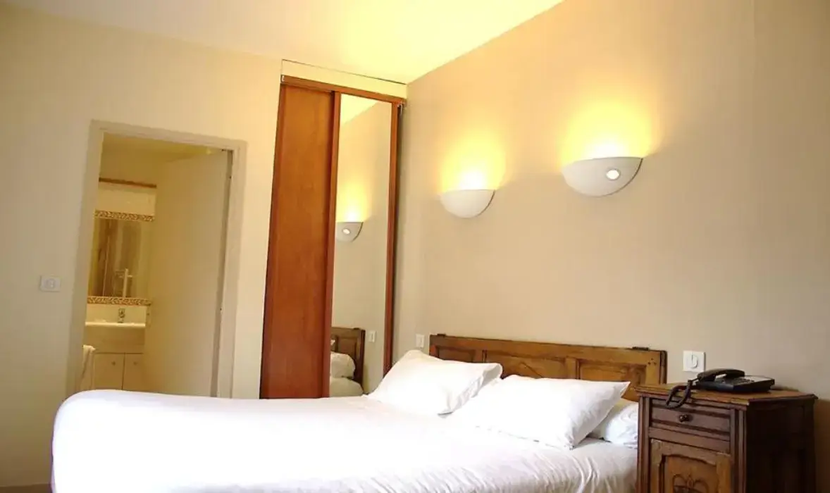 Le Prieuré Hôtel 6