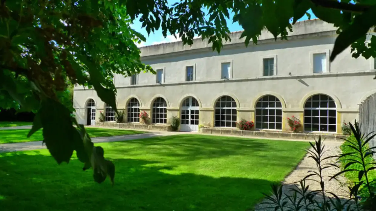 L'Orangerie - Château de Lacoste 2