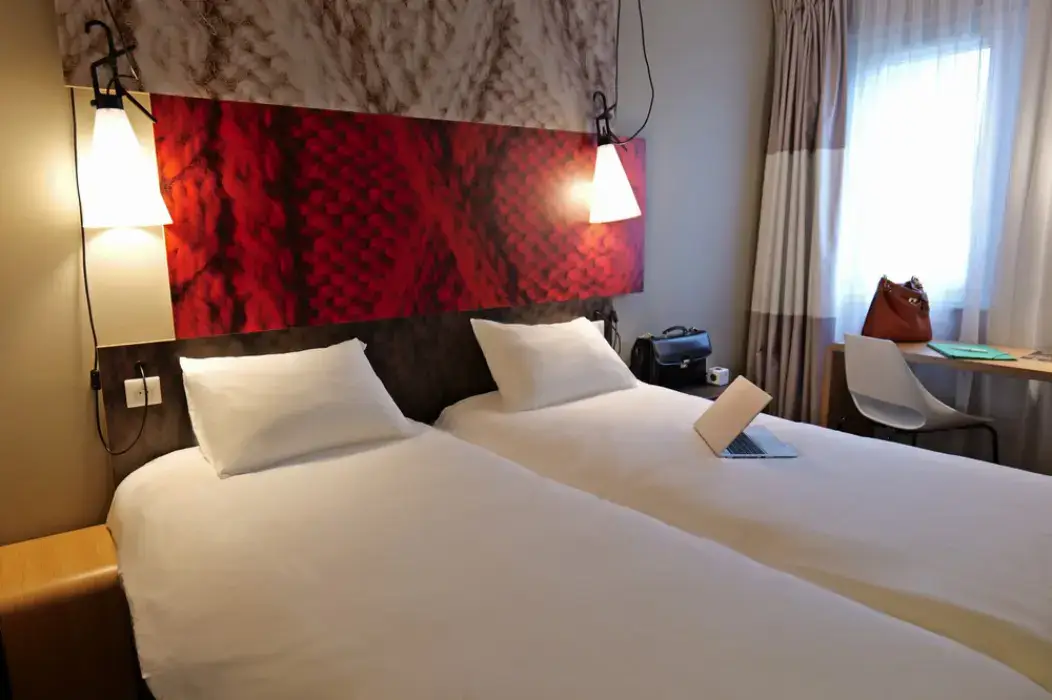 Ibis Moulins Sud 7