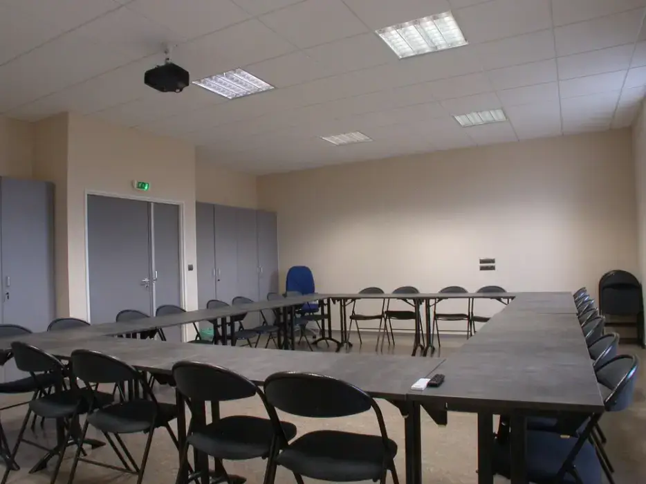 Centre le Mistral 3