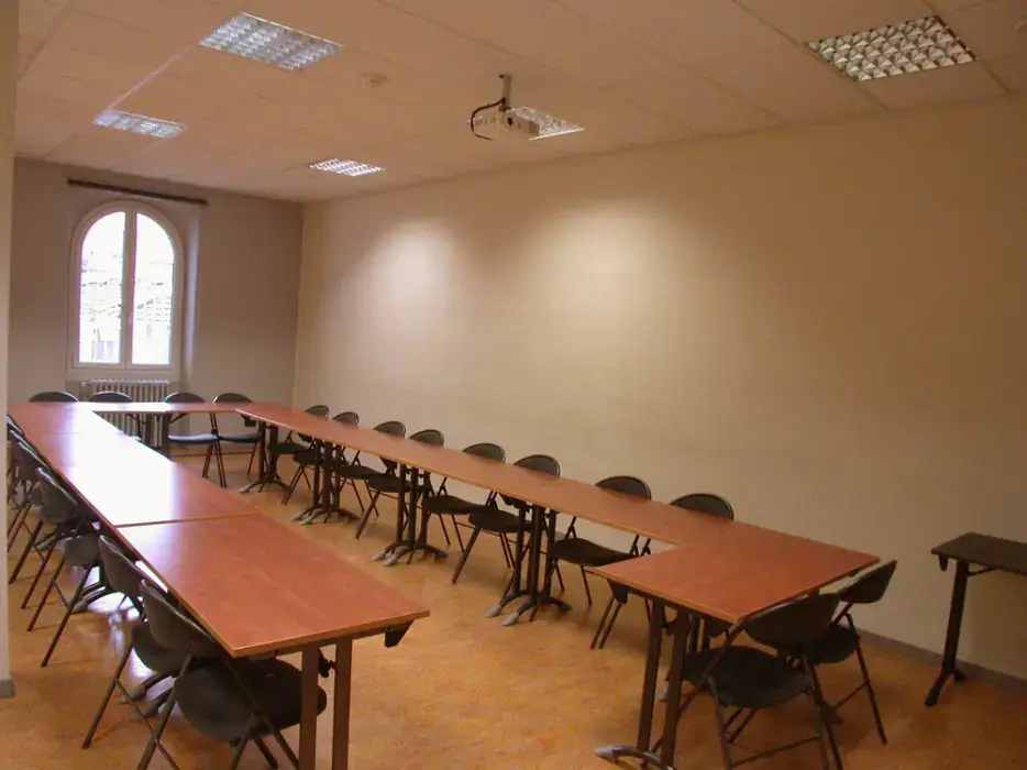 Centre le Mistral 11