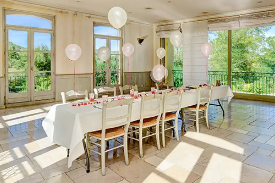 Maison des Vins 3
