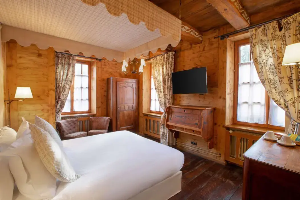 Les Violettes Hôtel Et Spa 12