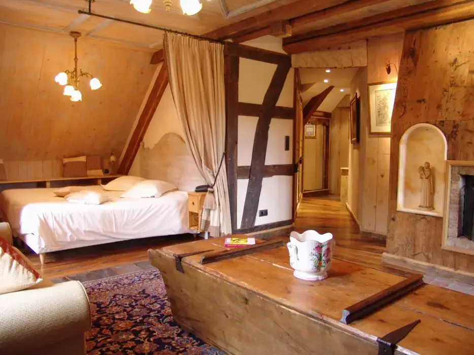 Les Violettes Hôtel Et Spa 13
