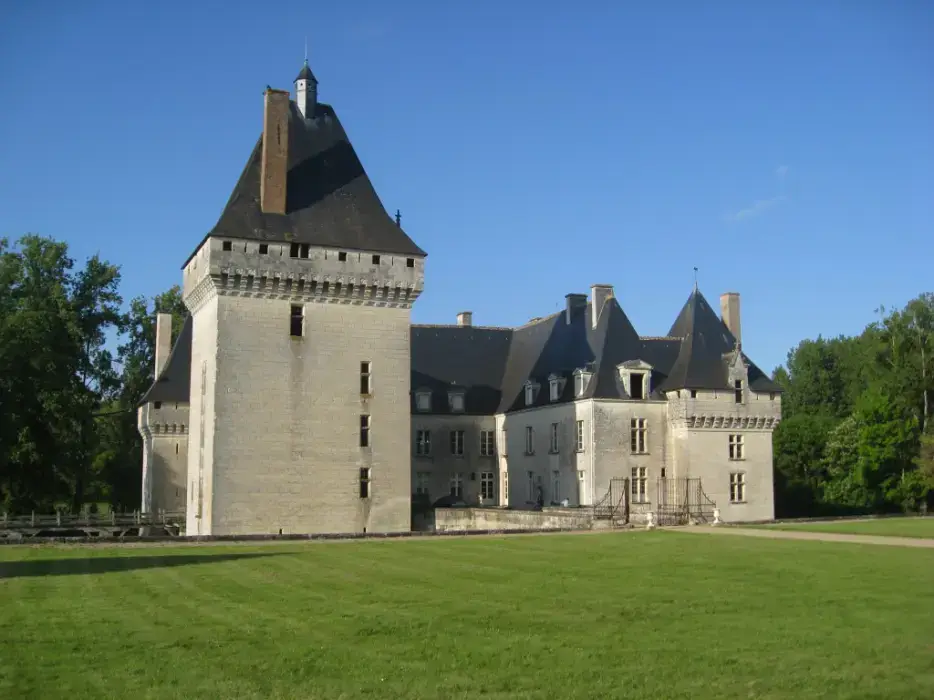 Château de l'Isle Savary 5