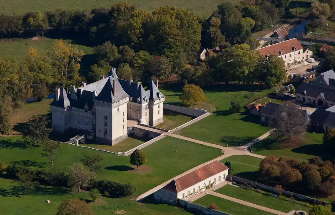 Château de l'Isle Savary 6