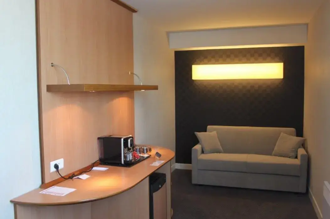 Best Western Plus Paris Saclay 5