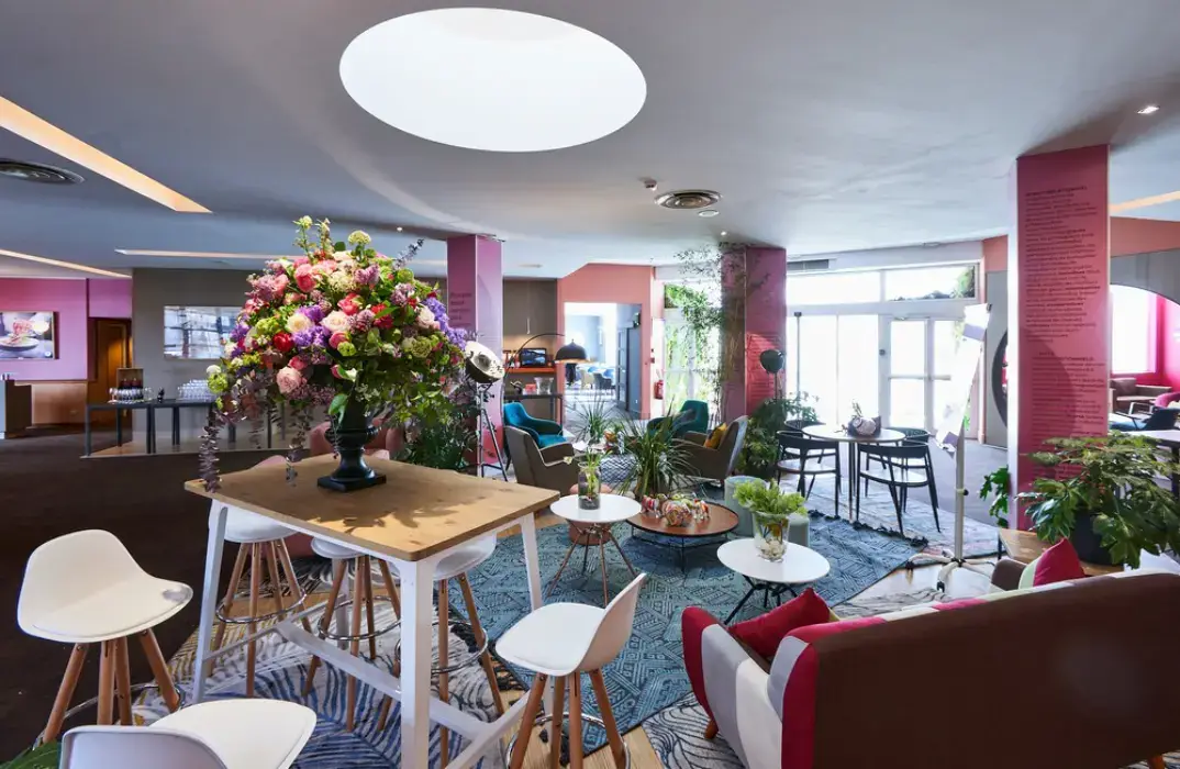Best Western Plus Paris Saclay 18