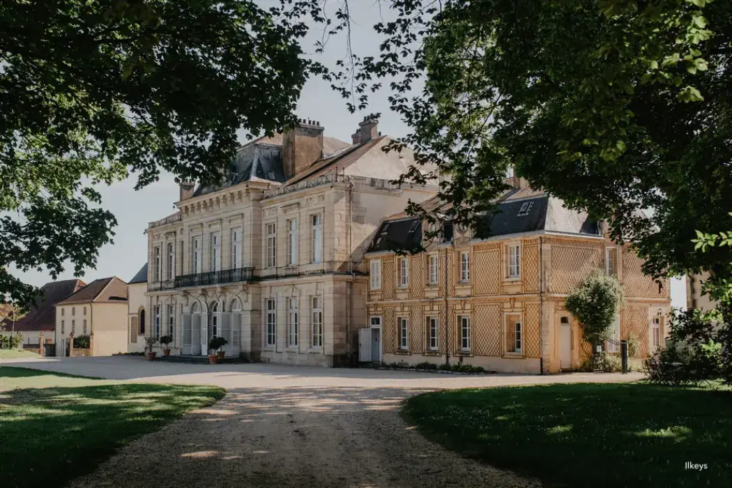 Château d'Arcelot 25