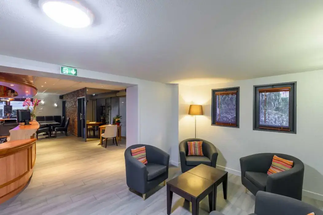 Comfort Hotel Evreux 5