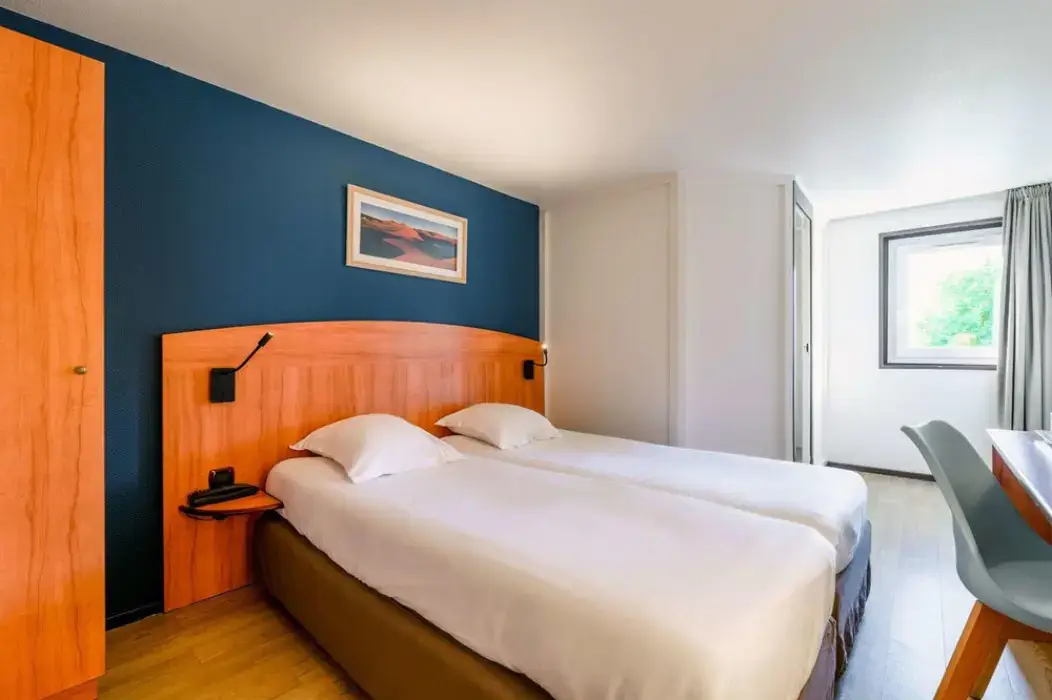 Comfort Hotel Evreux 7