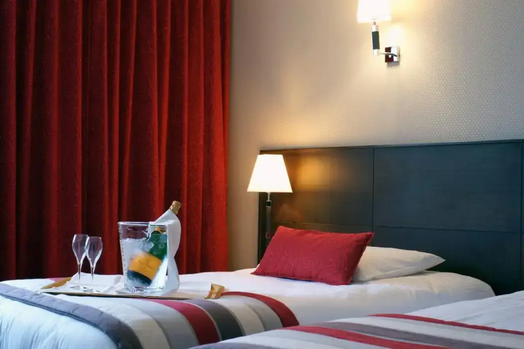 Le Manoir Hôtel 8