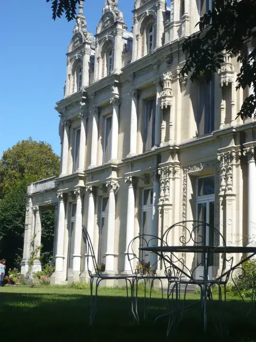 Château de La Madeleine 7