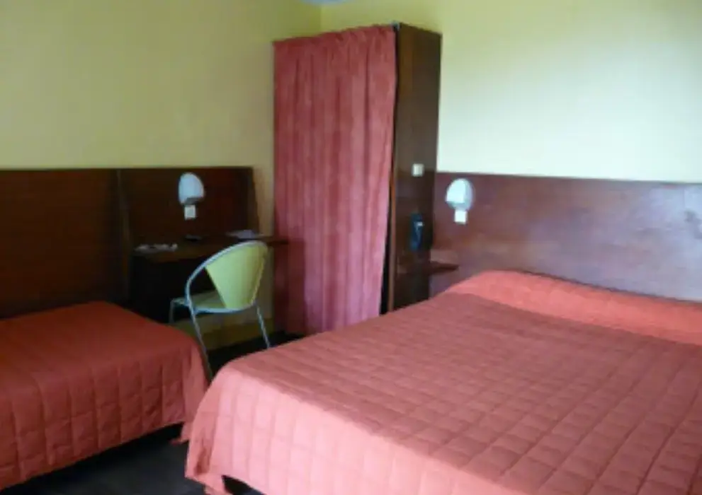 Hôtel Le Mans Papea 3