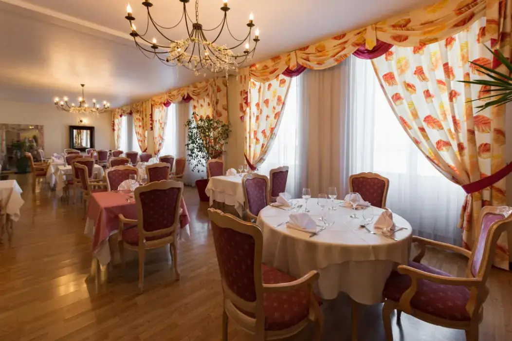 Hôtel Restaurant de Champagne 2