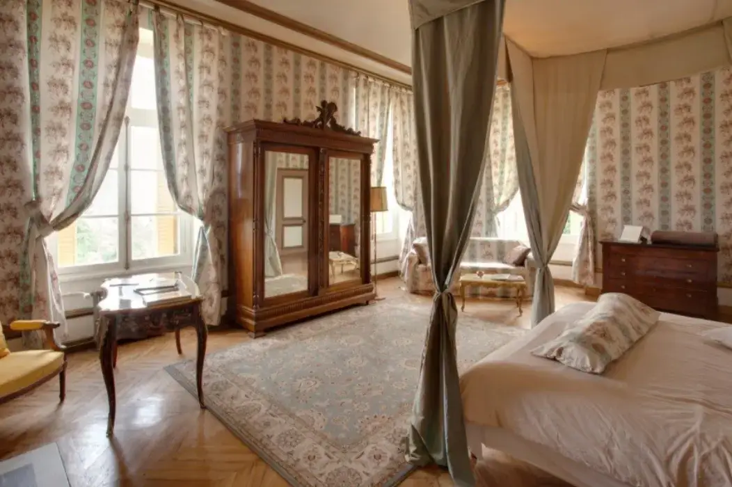 Chateau de la Plaudiere 4