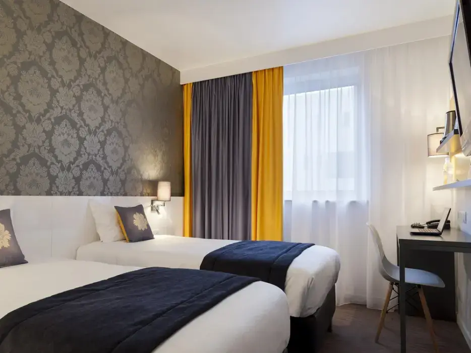 Kyriad Tours Saint Pierre des Corps 8
