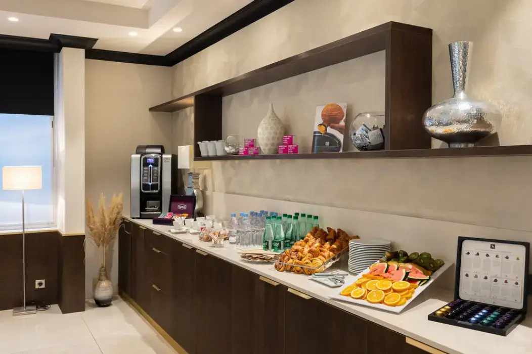Best Western Plus Hôtel Massena Nice 15