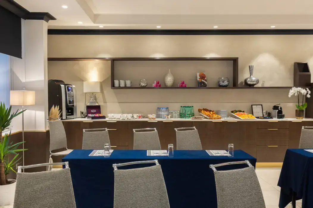 Best Western Plus Hôtel Massena Nice 16