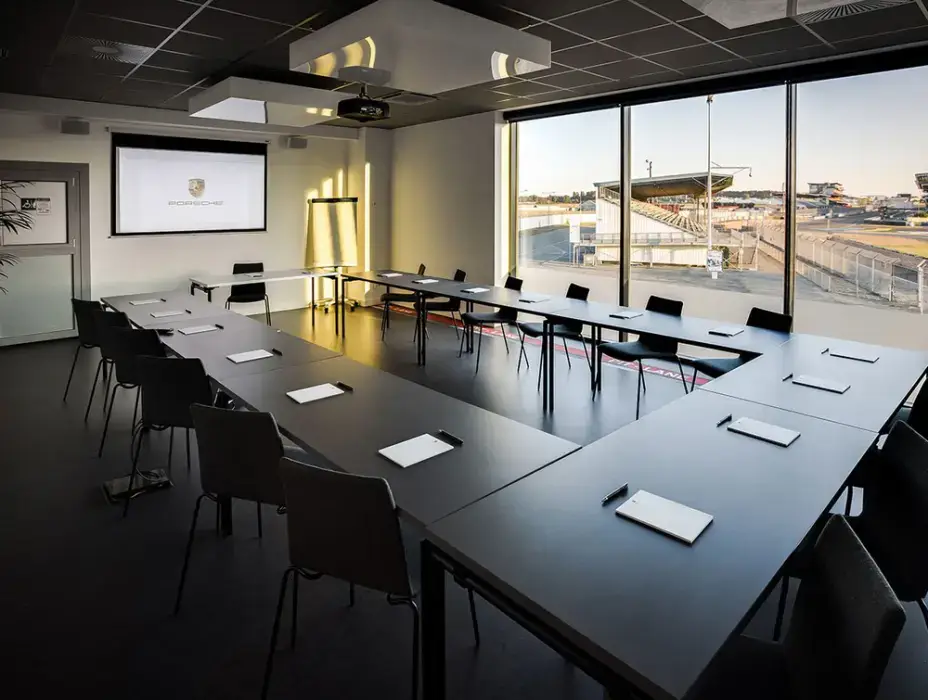Porsche Experience Center 8