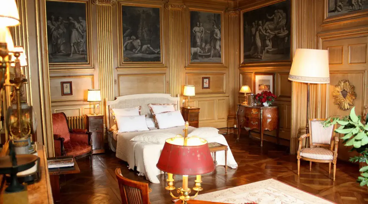 Chateau de Saint Trys 9