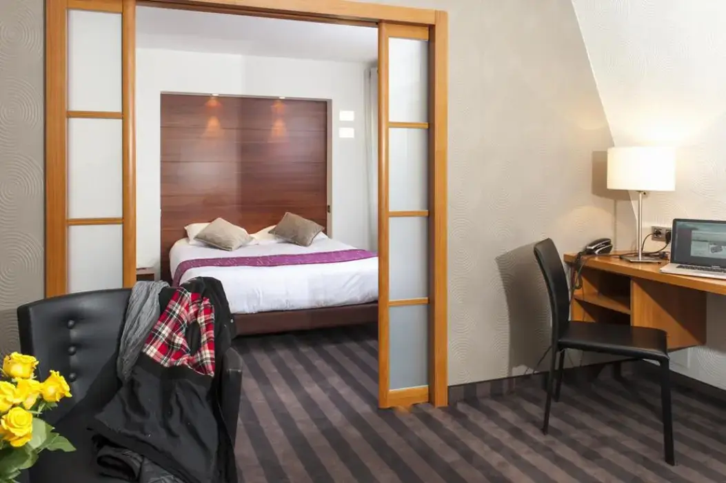 Brit Hotel Belfort Centre Le Boréal 4