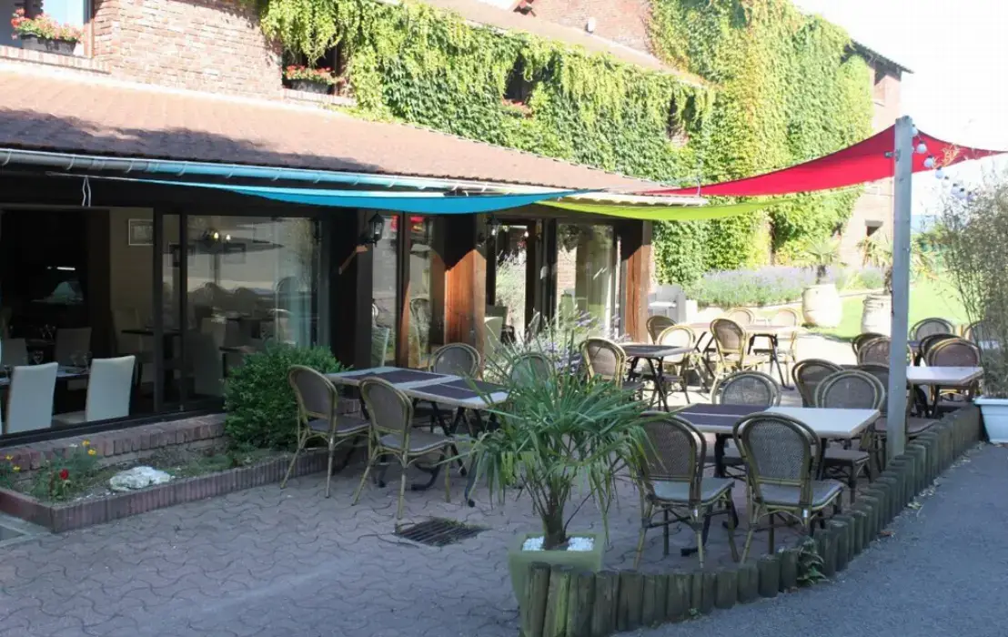 Hôtel Restaurant Eolienne 6
